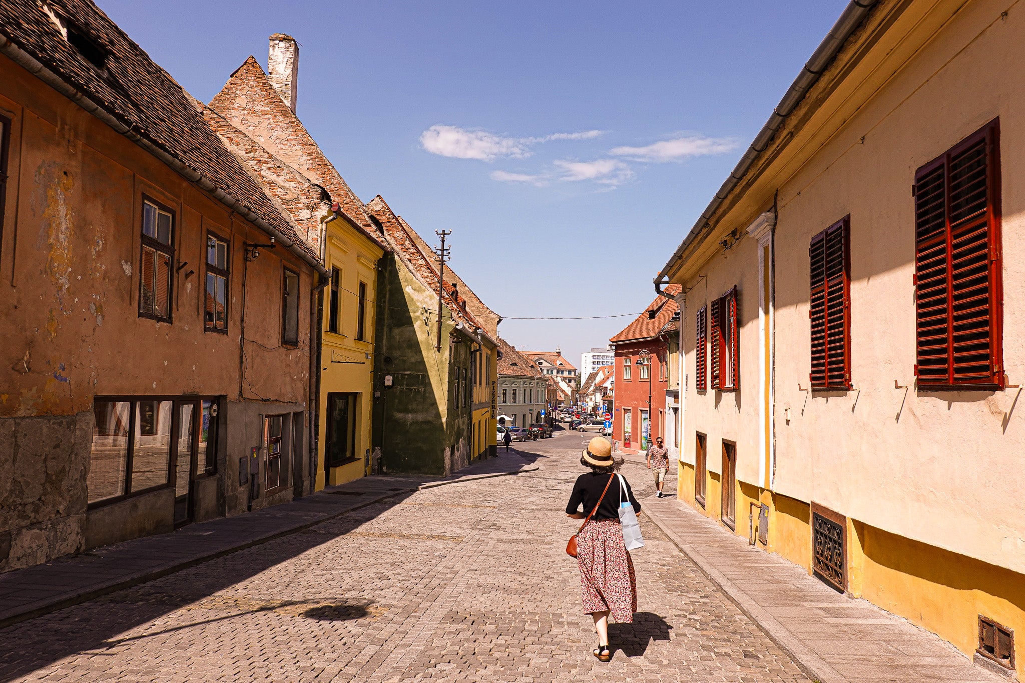 シビウ旧市街の石畳の散歩道